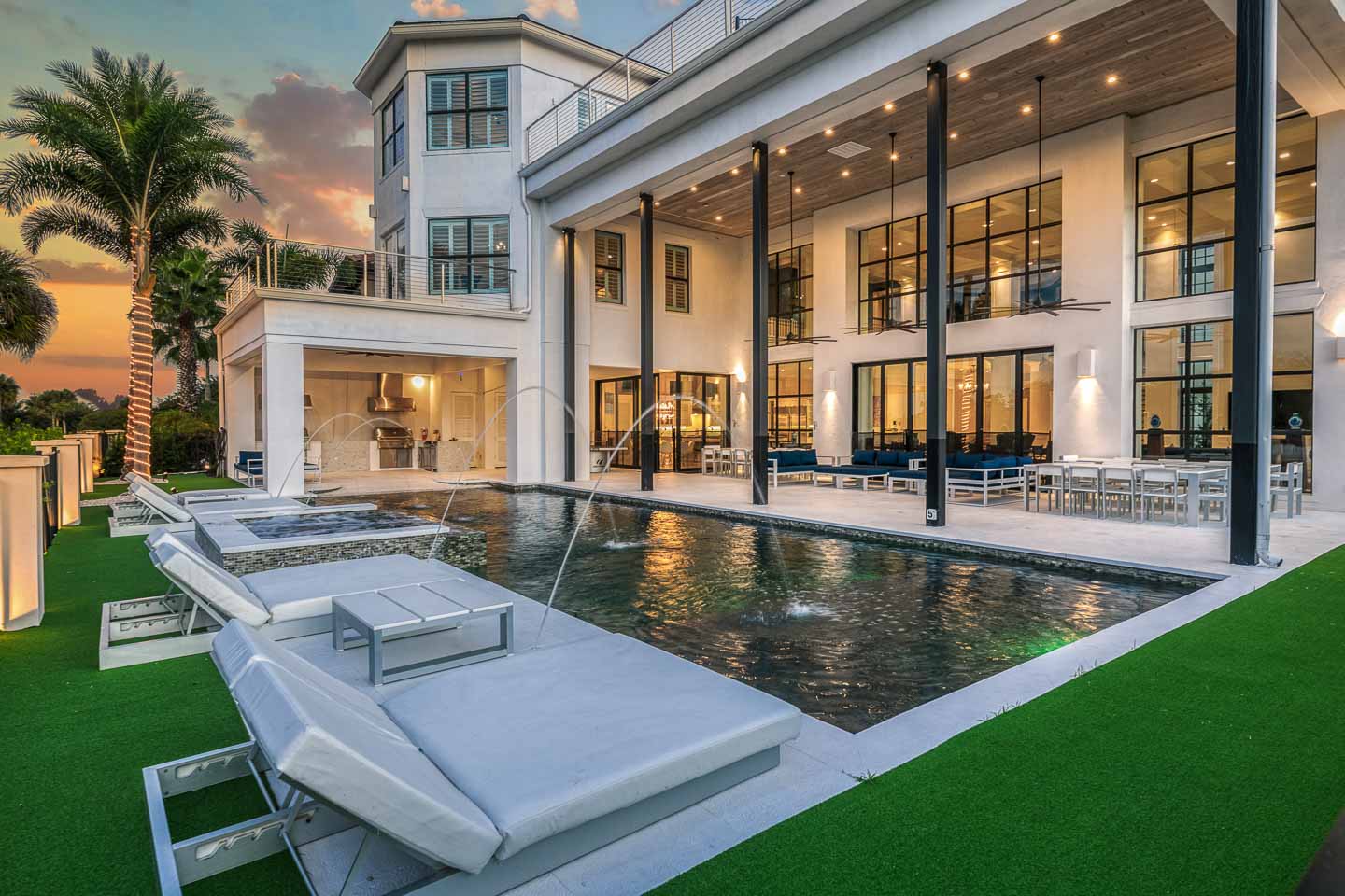 Jeeves: Luxury Villas in Orlando, FL