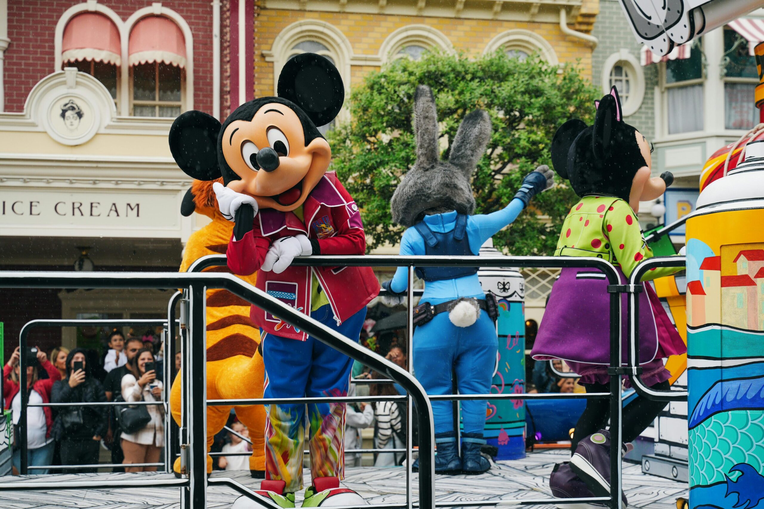 An-Ultimate-Guide-to-Disney-World